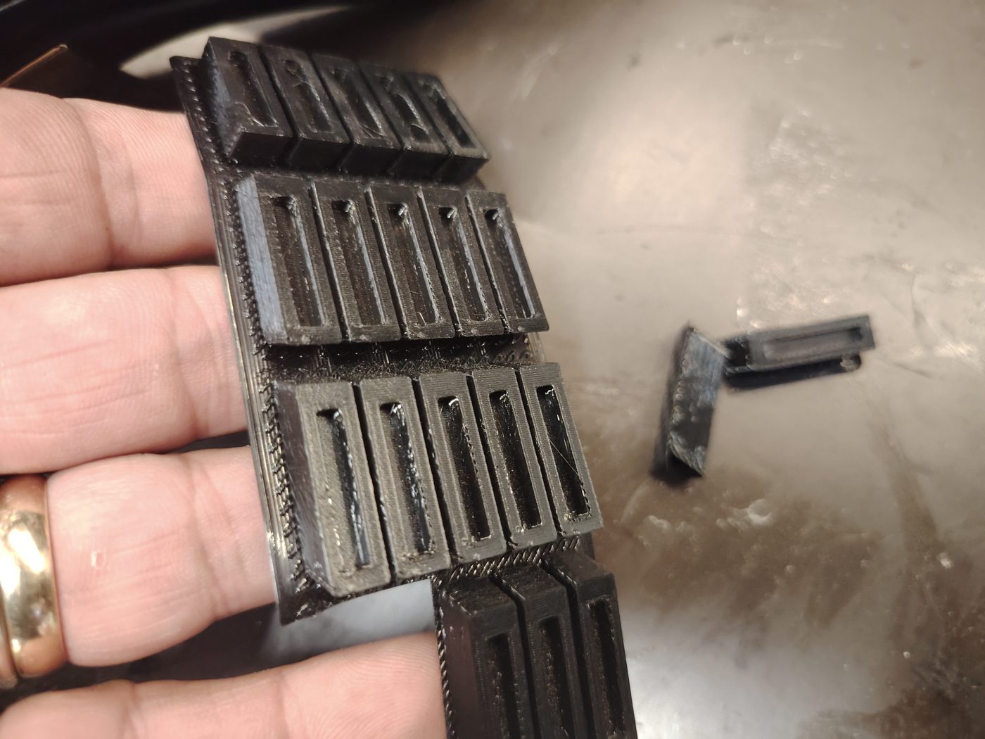Foglio di tacchetti in TPU appena stampati
